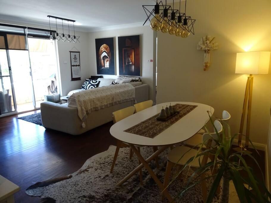 Sunny 2 Bed Restaurants Beach At Door Pets O.K Sídney Exterior foto